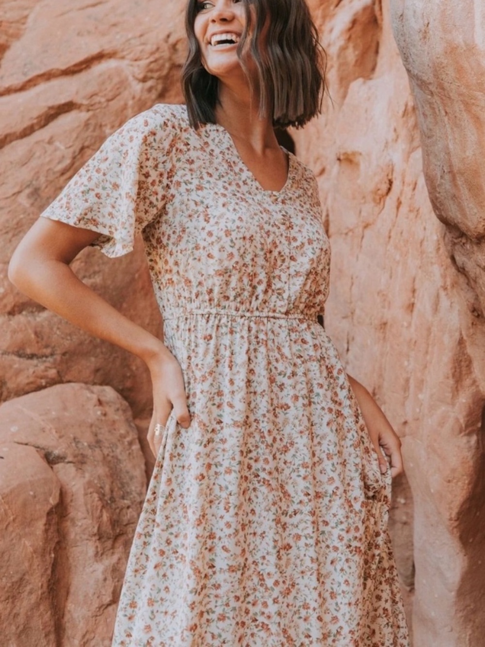 Cream Floral V-Neck Maxi Dress with Elastic Waist